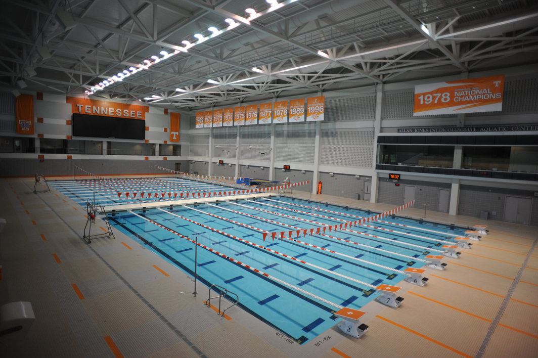 aquatic center large