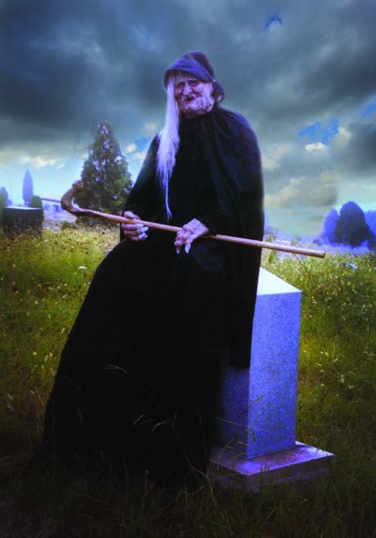 tall-betsy-cleveland-tn-atop-gravestone-third-copy